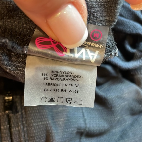 TNA joggers - Picture 4 of 4